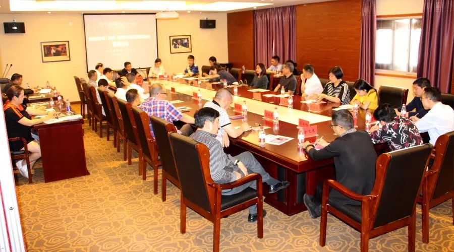 博物馆六楼扩大副长打磨议暨第四届东阳(中国)木雕红木家具v木雕家具厂召开图片图片