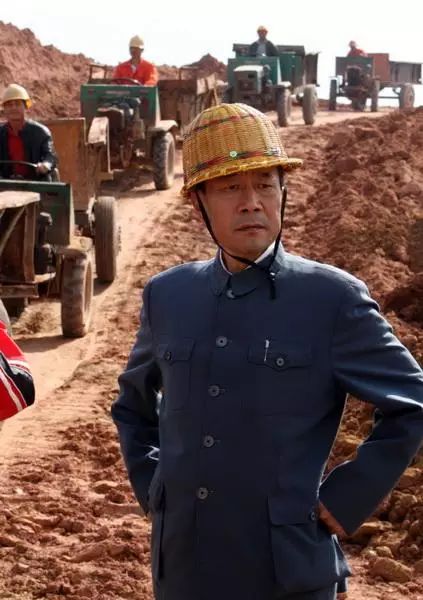 中国最贵男演员却过着最为清苦的生活,他的故事会让你