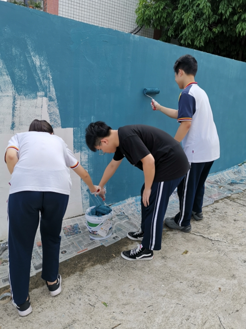 墙绘活动参与人员指导教师:徐宇峰,叶丹丹,温秀明,吴律钦参与学生:谭