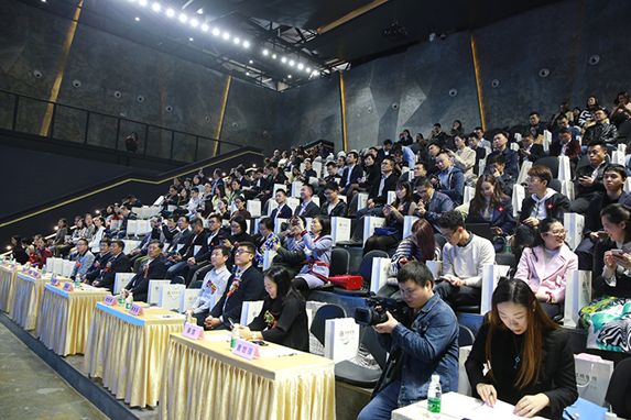 【会员动态】红岭创投联手新知青教育发展基金,打造教育扶贫闭环生态模式 【会员动态】红岭创投联手新知青教育发展基金,打造教育扶贫闭环生态模式