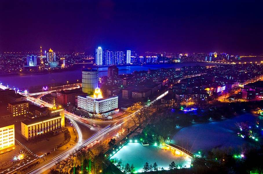 抚顺市素有"煤都"之称,中国最具幸福感城市,中国最具成长竞争力城市