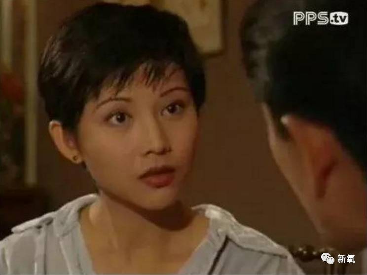 八卦：周冬雨、刘诗诗和唐嫣新剪短发 港星玩剩的