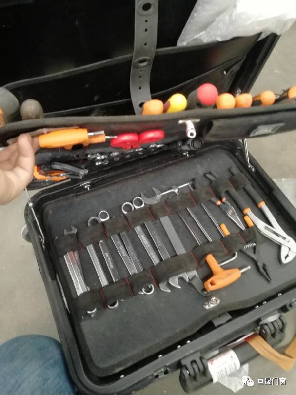 国内首条数字化锯切自动线落户长沙，亘晟门窗正式开启工业4.0时代