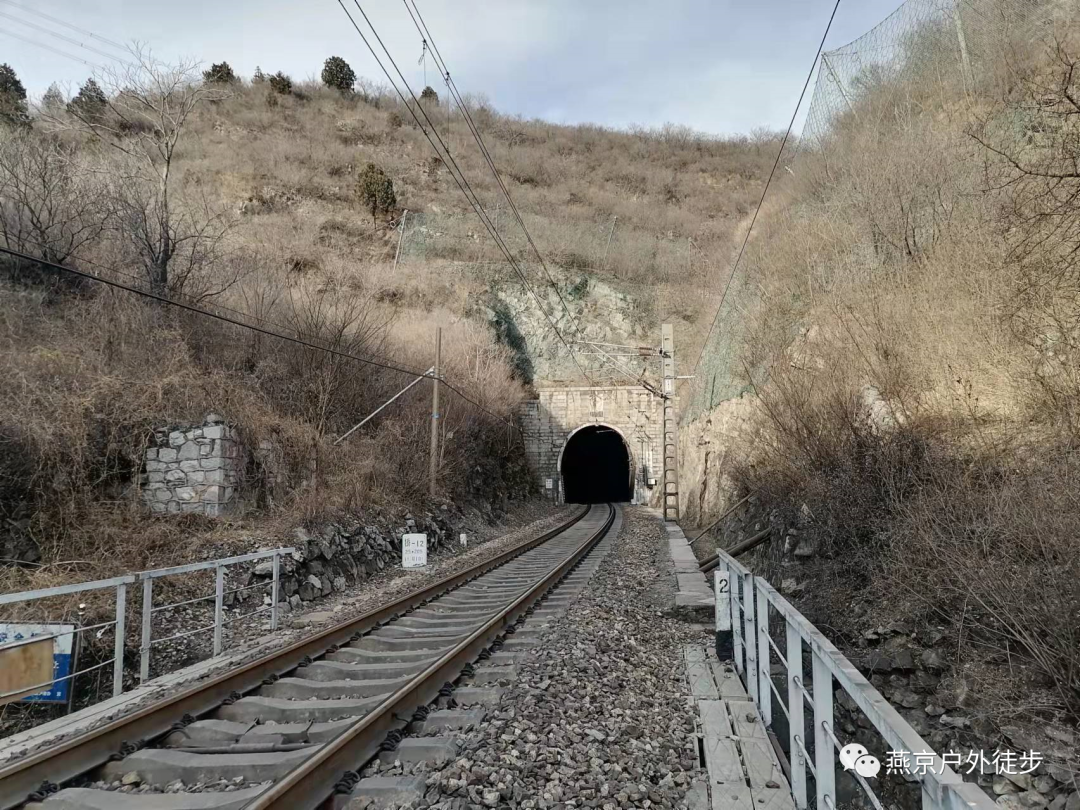 游记丁家滩京西小华山韭园溶洞京门铁路九龙山圈门冬日闲暇中一个人的