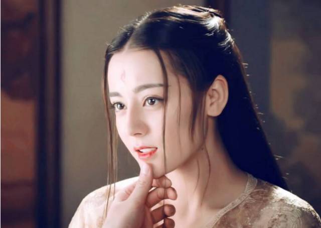 迪丽热巴第一部大女主戏,未播先火