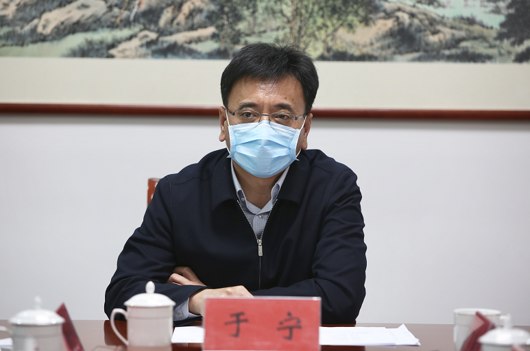 莱州市委书记于宁坚决筑牢疫情输入防线兜住群众生命安全底线