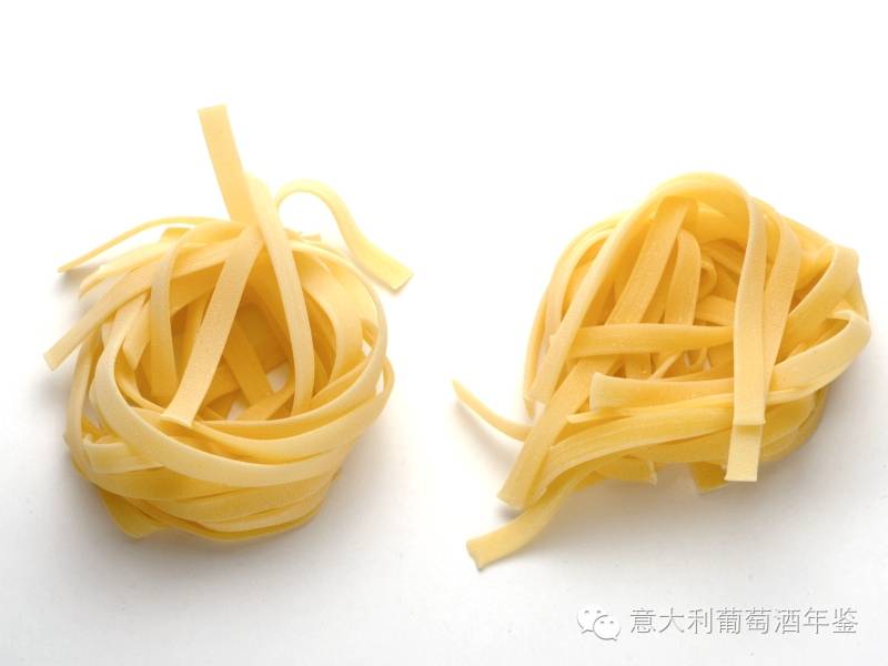 vermicelli 也属于意大利细面中的一种,粗细介于spaghetti与