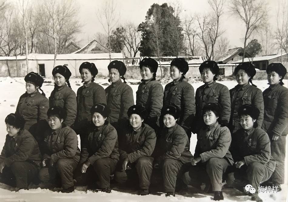 铁道兵女兵下