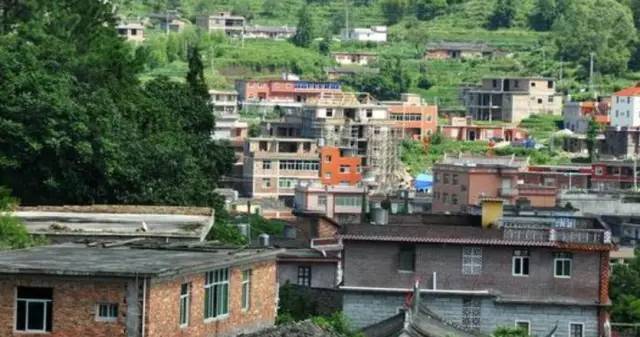 投资新的小金额创业开店项目_投资热门的小创业开店项目_三线城市小投资创业项目