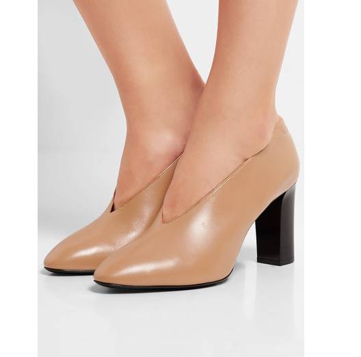 Acne Studios 粗跟皮鞋，约 ￥3115