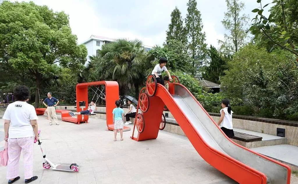 上海儿童乐园_从上海朱家角怎么去上海影视乐园_上海新上海乐园附件宾馆
