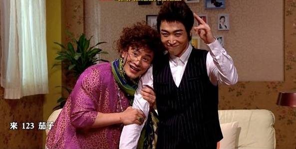 Baby被曝怀孕超3月,穿平底鞋要人扶,每月上海会老公,黄晓明当爸只差公布?-怀孕期