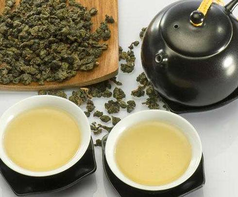 夏天喝绿茶好还是喝乌龙茶好?