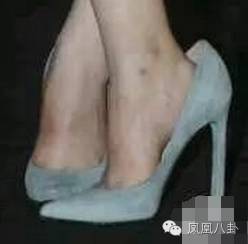 赵丽颖,啥时候能买双合脚的鞋?