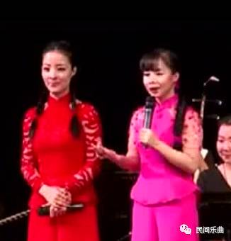 ♪王小妮香港演唱《三十里铺》,比姐姐都美!