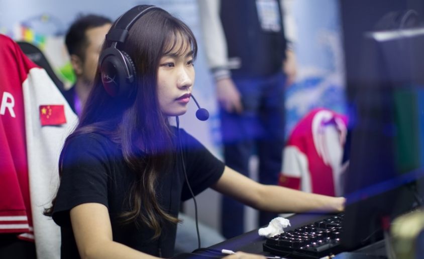 llg刚拿csgo世界亚军就宣布解散,女子电竞战队为何生存难?