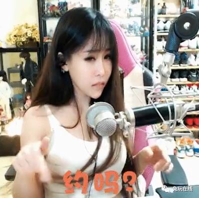 虽然作为"过气网红",卡卡还是有着一票死忠的粉丝.