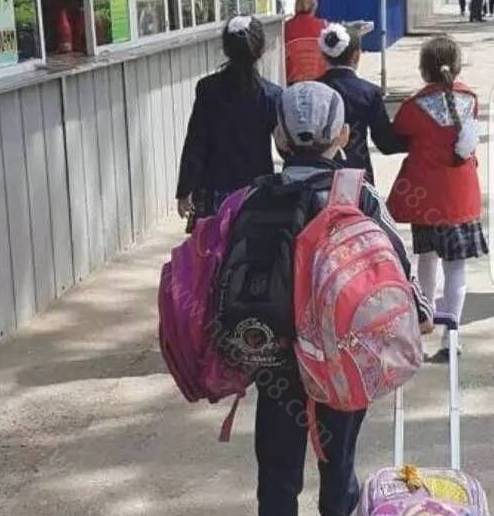 【笑料百出】笑多了会怀孕—这样的妹纸,如果是你的女友赞不赞-怀孕期