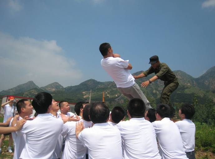 拓展教练证怎么考_拓展教练_拓展教练工资