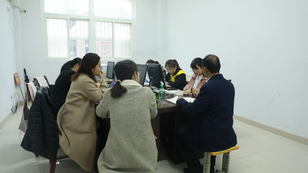 教育筑梦人丨专访莘县教体局局长田丹改善办学条件改变教育环境完整版