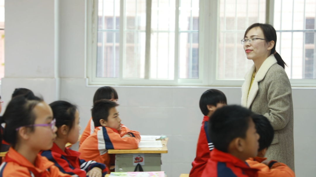 教育筑梦人丨专访莘县教体局局长田丹改善办学条件改变教育环境完整版