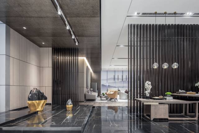 St. Noir Sahara Marble Tiles