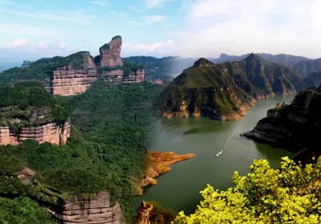 神奇丹霞—三门峡渑池县