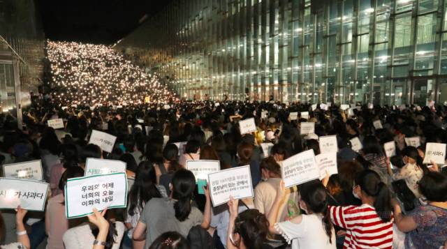 公然叫板政府，一手单挑“朴槿惠闺蜜干政”，这家媒体咋这么牛？