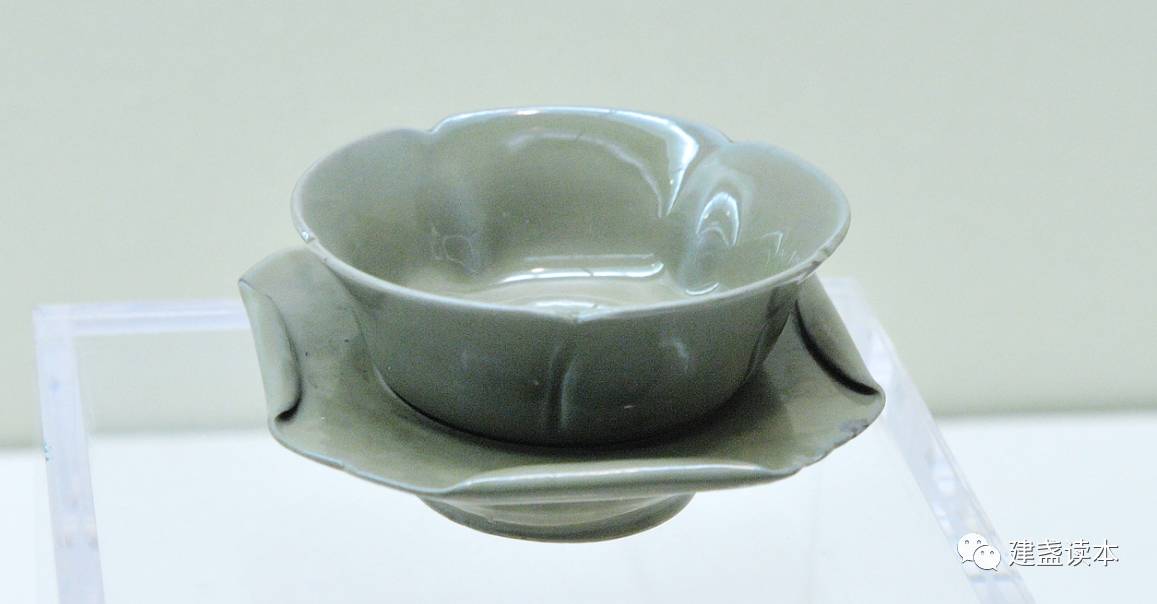 爱盏之人，岂能无茶托，闲聊建盏盏托