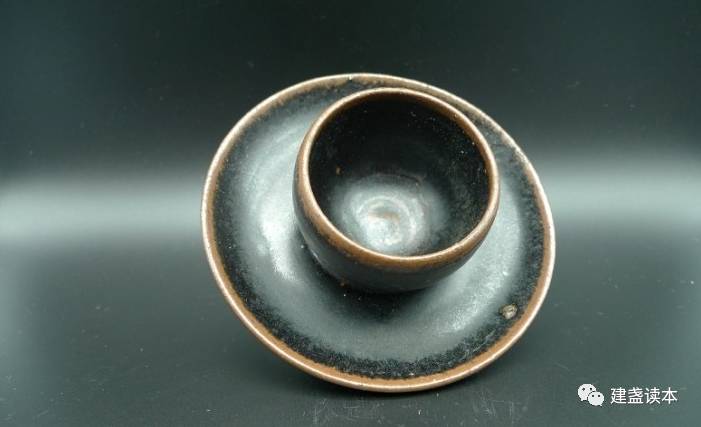 爱盏之人，岂能无茶托，闲聊建盏盏托