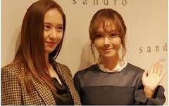 Jessica&krystal  in  HongKong