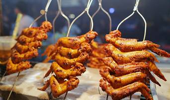 這個富得流油的小國家，竟然是一個中國人建立的！ 歷史 第31張