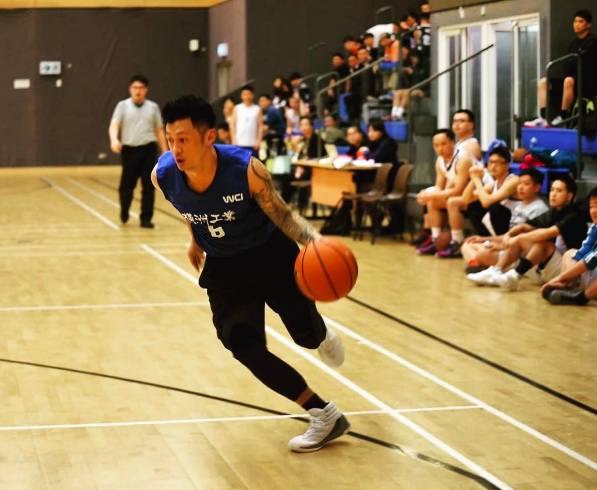 餘文樂健身10個月穿的20雙鞋，你都買得起。【元旦鉅惠】其中一款免費送！ 時尚 第13張