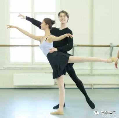 金晨与芭蕾王子共舞,林志玲惊叹:太美了
