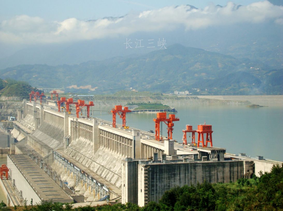 负责保护三峡大坝的防空作战人员和武器装备基本以三峡大坝为圆心,从