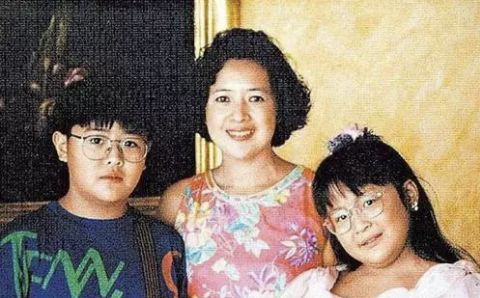 她曾在加拿大当服务生 成亿万富婆后被小三气到得癌 离婚后生活却更精彩