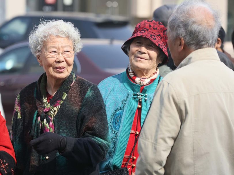 心酸! 儿子移民加拿大 父亲竟这样立遗嘱 一句话刺痛无数海外华人...