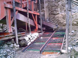 居然可以这样（砂金矿的开采方法视频）砂金矿常用的选矿方法有，(图4)