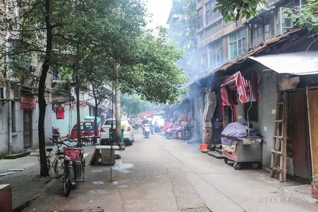 南昌这座城市的烟火味,都藏在这条又老又旧的巷子里