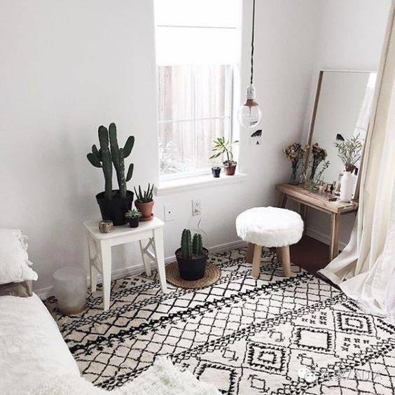 一米白墻就可以造個梳妝臺，從此不用在衛(wèi)生間化妝！