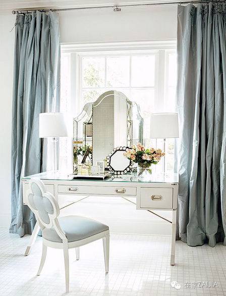 一米白墻就可以造個梳妝臺，從此不用在衛(wèi)生間化妝！