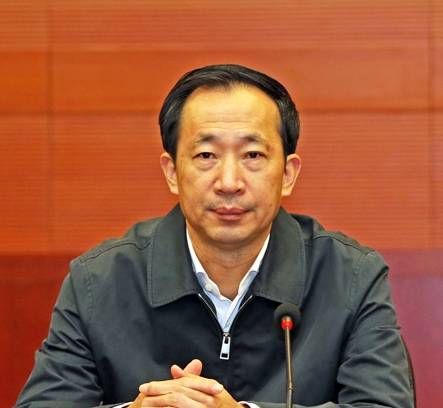 曾任福建省人民政府党组成员,福建省委平潭综合实验区工作委员会书记