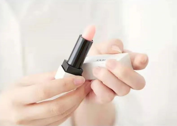 米菲产品-植迹玫瑰之心唇部精华乳