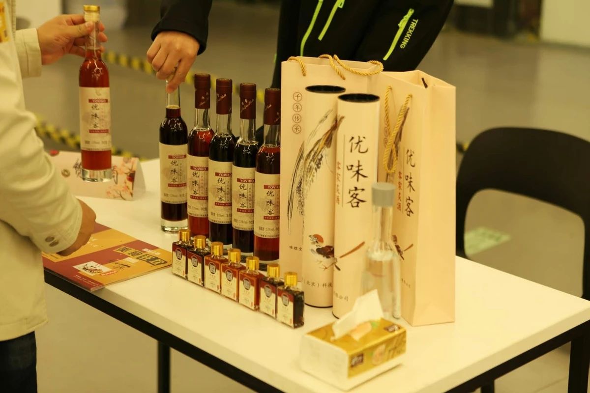 ��ҹ���Ӱࡢ�ѷ��ɱ��䣬��ΨŴ�á��ûƾ����������г�