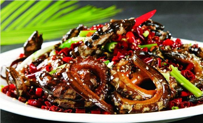 2018世界杯郑州航空港区第一届"美食继续"啤酒节狂欢飞翔!空港徐淮图片