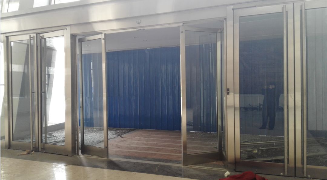 gmt平移式紧急疏散自动门