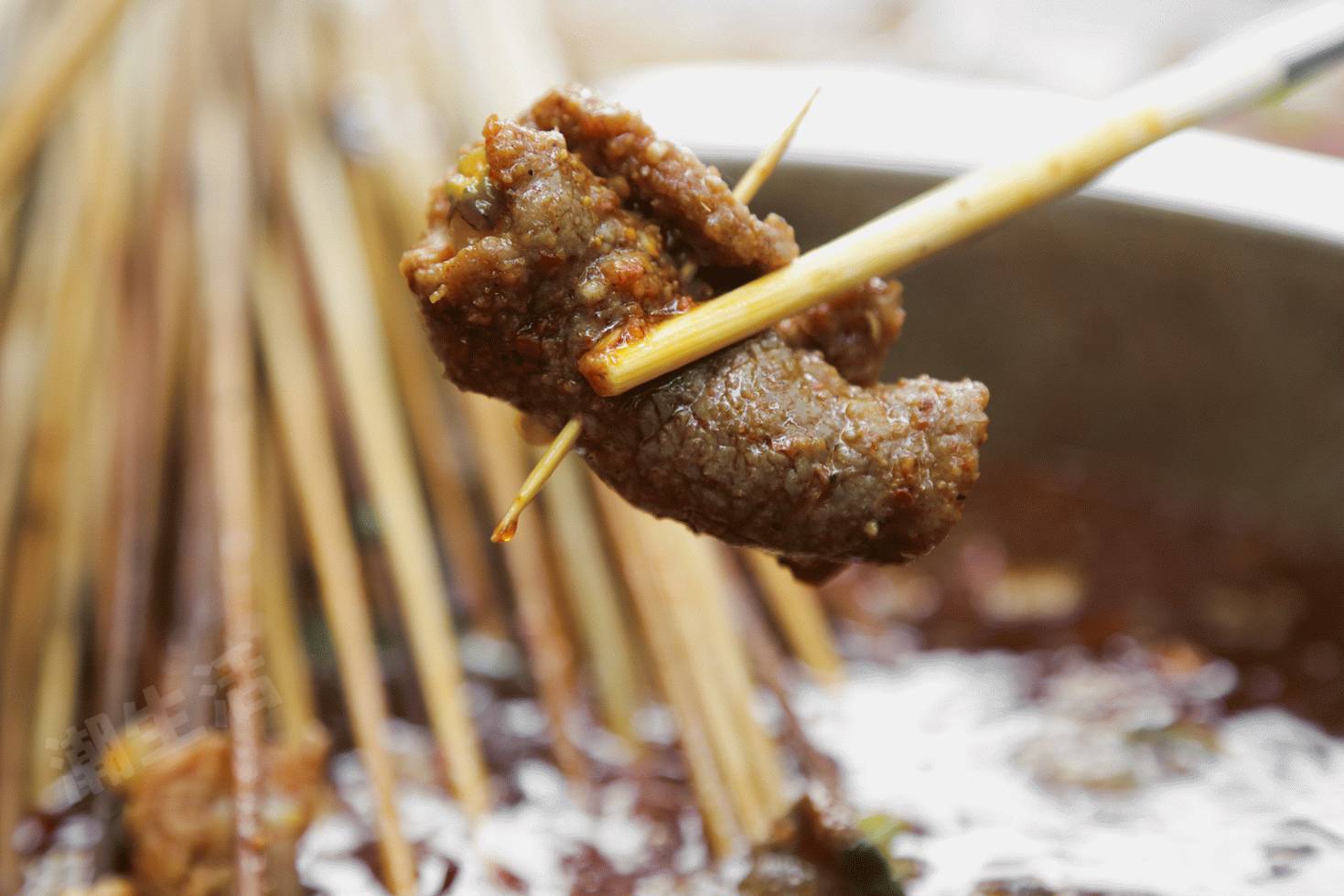 大学生创业卖串串，7年卖出10万斤后腿牛肉——屋头串串香 创业人物 第20张