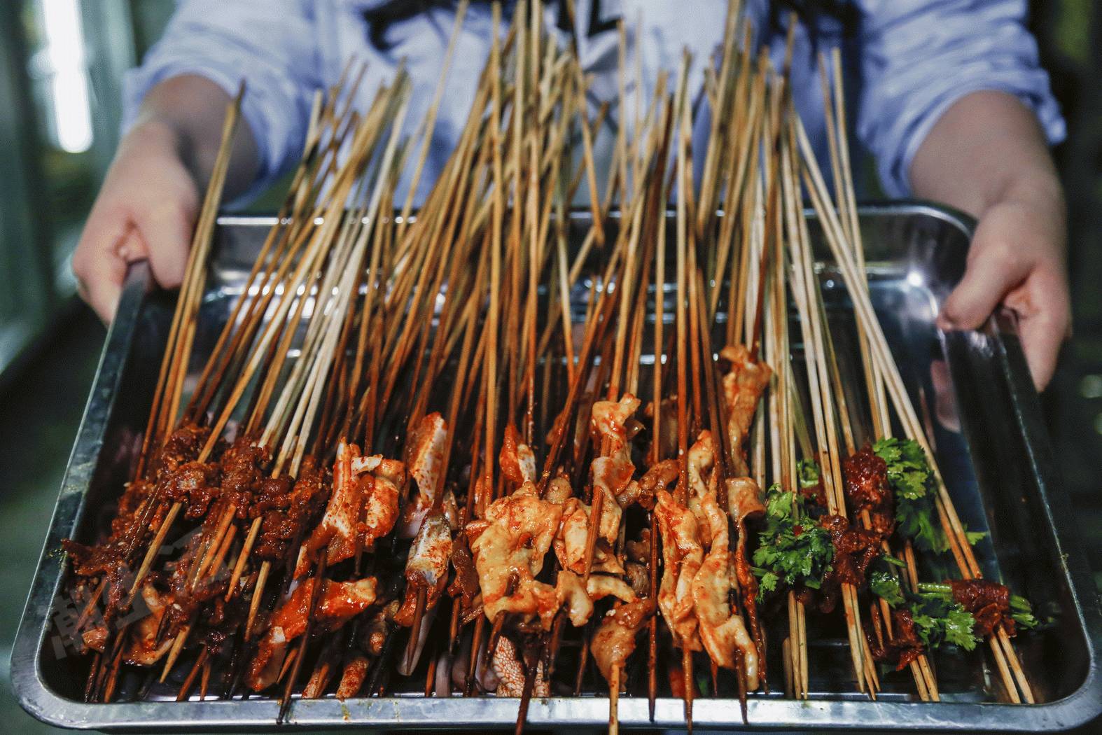 大学生创业卖串串，7年卖出10万斤后腿牛肉——屋头串串香 创业人物 第8张