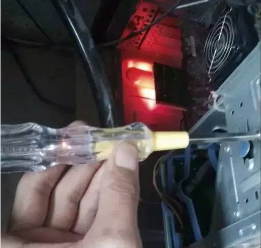 笔记本电脑漏电怎么办