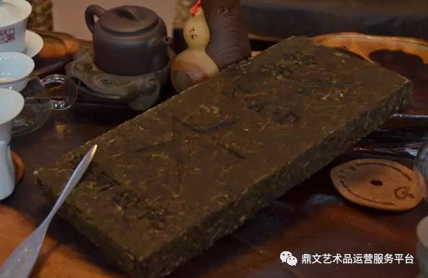 顶级黑茶茶砖值1000万！黑茶、老青茶每年涨幅20%-30%